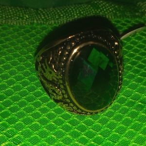 Green and Gold Men's Ring with Dragon Accents